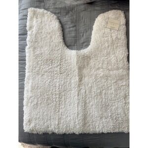 Threshold Contour Bath Rug 20x24 White Shag Toilet Mat Recycled NWT